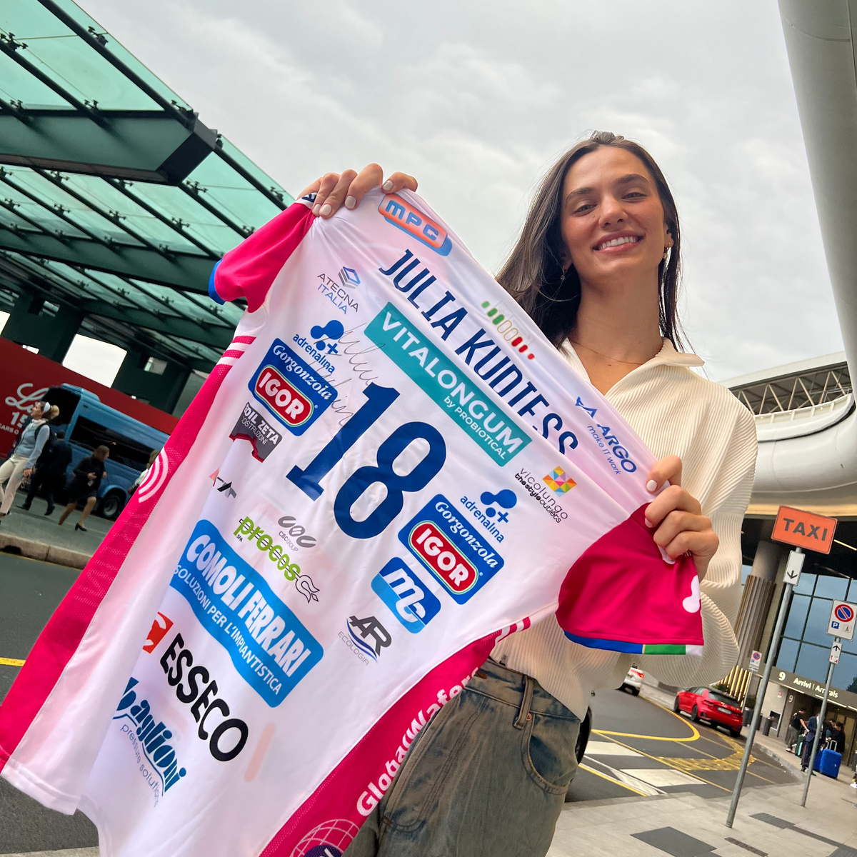IGOR VOLLEY MAGLIA GARA AUTHENTIC HOME 2026/27 | PRIMA MAGLIA AUTOGRAFATA DA JULIA KUDIESS